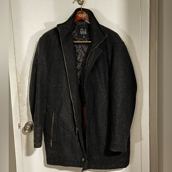 Jos. A. Bank Long-coat, Large - Picture 1 of 4